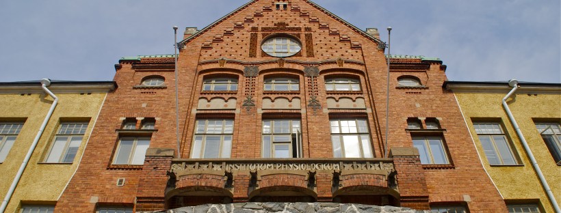 Siirtyvätkö psykologia ja logopedia lääketieteelliseen tiedekuntaan?